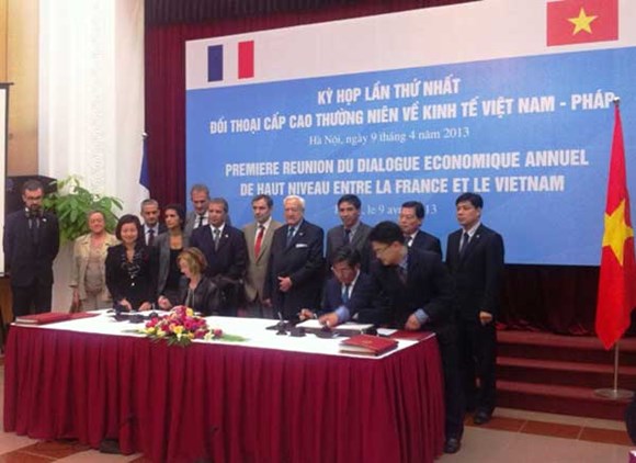 Vietnam y Francia por fortalecer cooperación económica